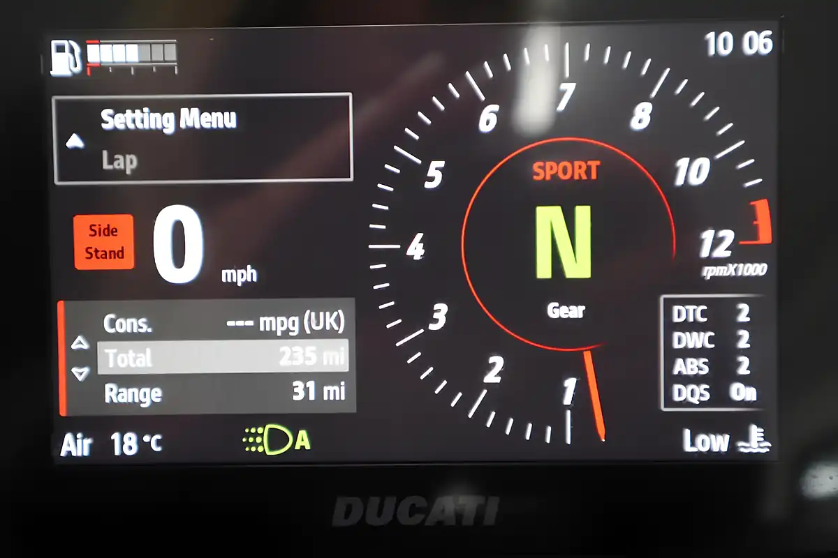 Used 2026 Ducati Diavel V4 Black Roadster Livery Black Roadster Livery - Interior and Exterior details 16