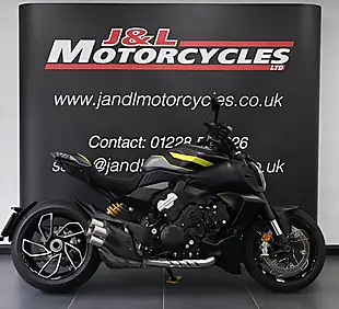 Used 2026 Ducati Diavel V4 Black Roadster Livery Black Roadster Livery - Interior and Exterior details 2