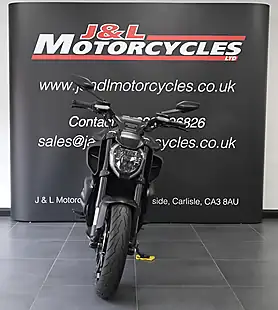 Used 2026 Ducati Diavel V4 Black Roadster Livery Black Roadster Livery - Interior and Exterior details 4