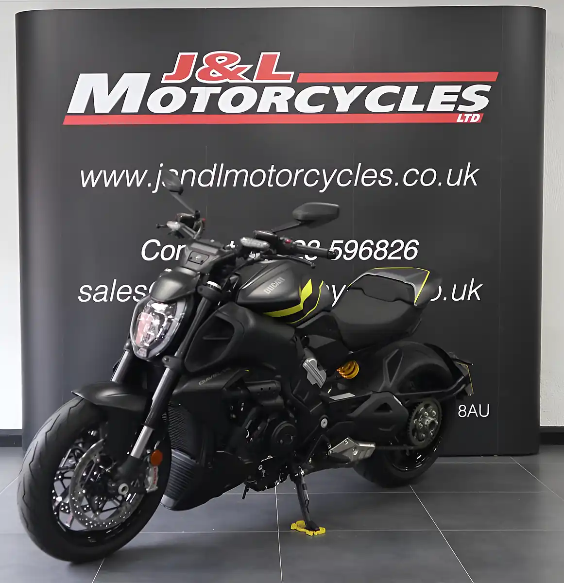Used 2026 Ducati Diavel V4 Black Roadster Livery Black Roadster Livery - Interior and Exterior details 5