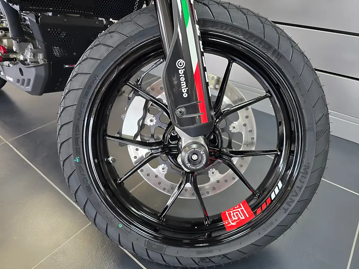Used 2026 Ducati Hypermotard 698 Mono Custom Graphics - Interior and Exterior details 4