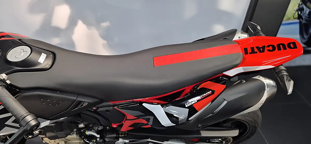 Used 2026 Ducati Hypermotard Rve Rve - Interior and Exterior details 7