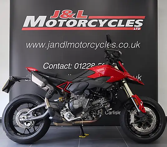 2026 Ducati Hypermotard V2