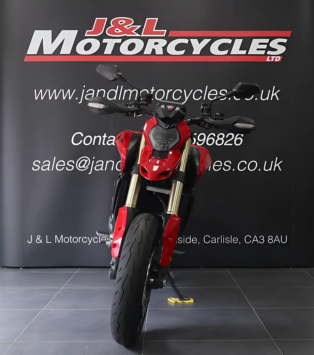 Used 2026 Ducati Hypermotard V2 Red - Interior and Exterior details 4