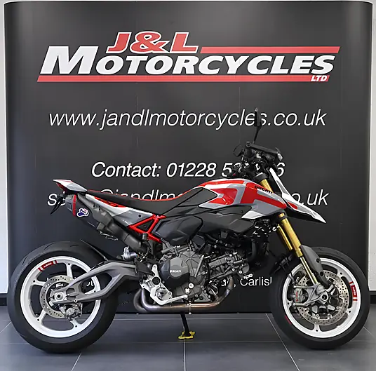 2026 Ducati Hypermotard V2 SP