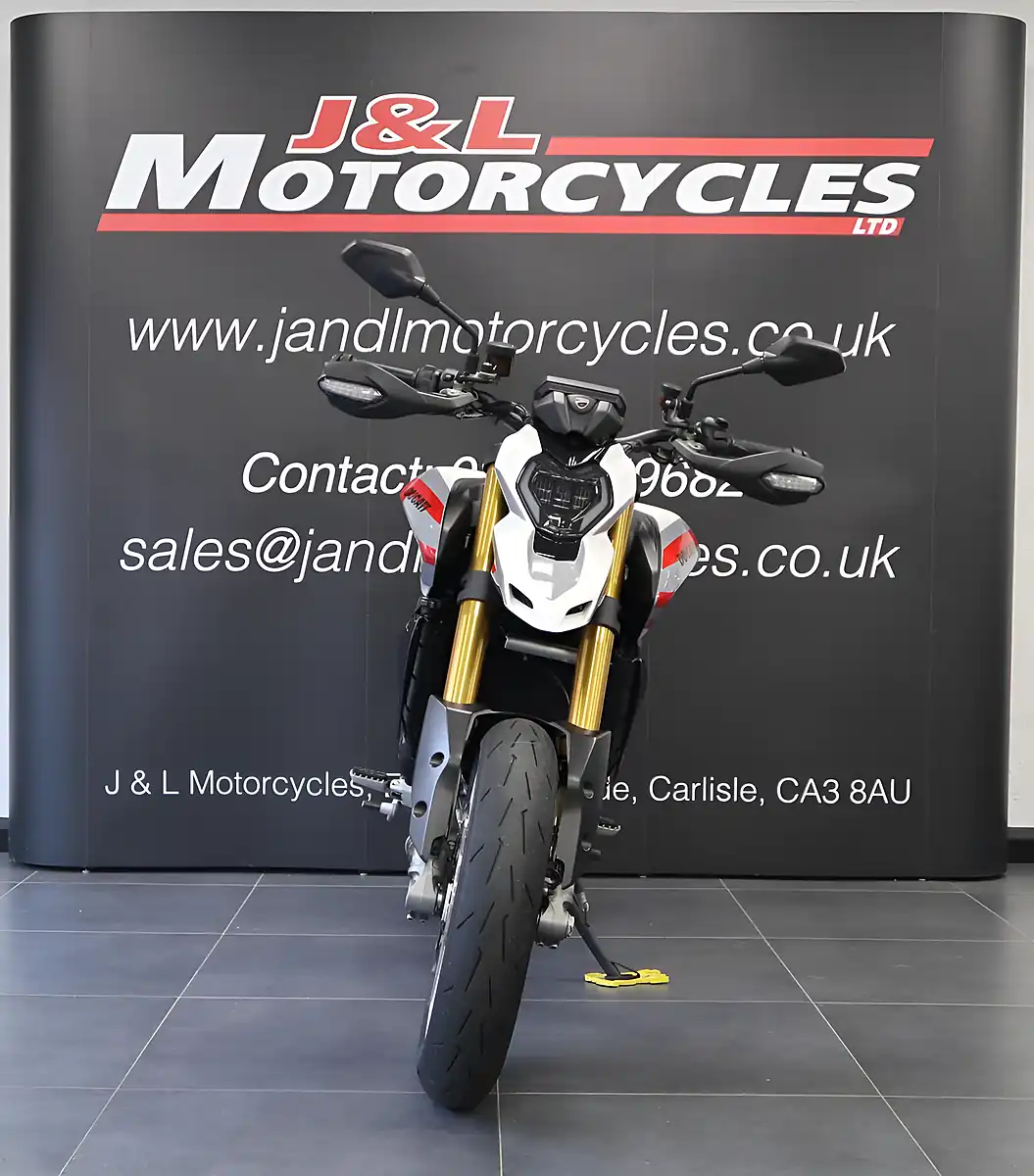 Used 2026 Ducati Hypermotard V2 Sp - Interior and Exterior details 3