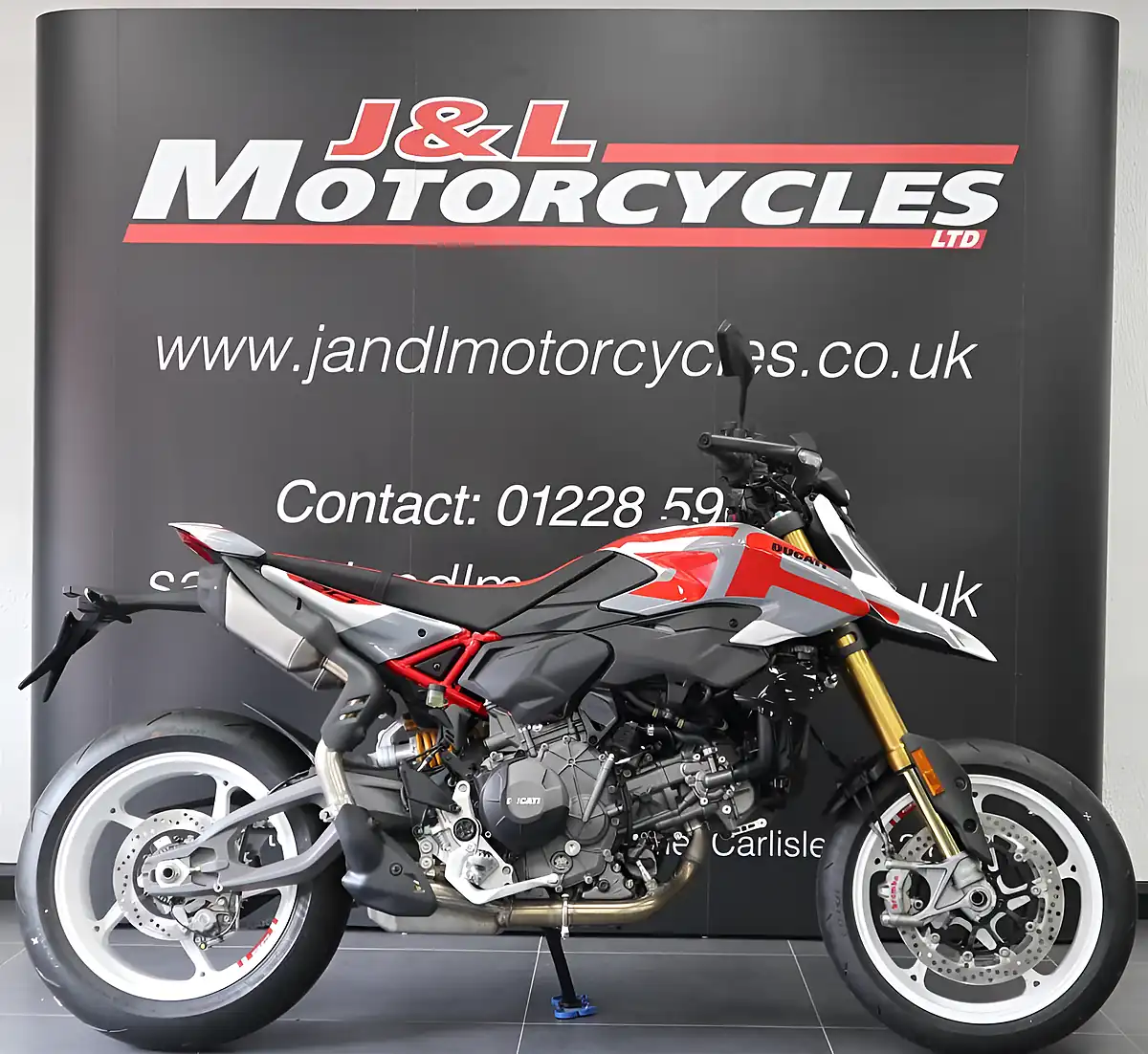 Used 2026 Ducati Hypermotard V2 Sp Multi - Front View