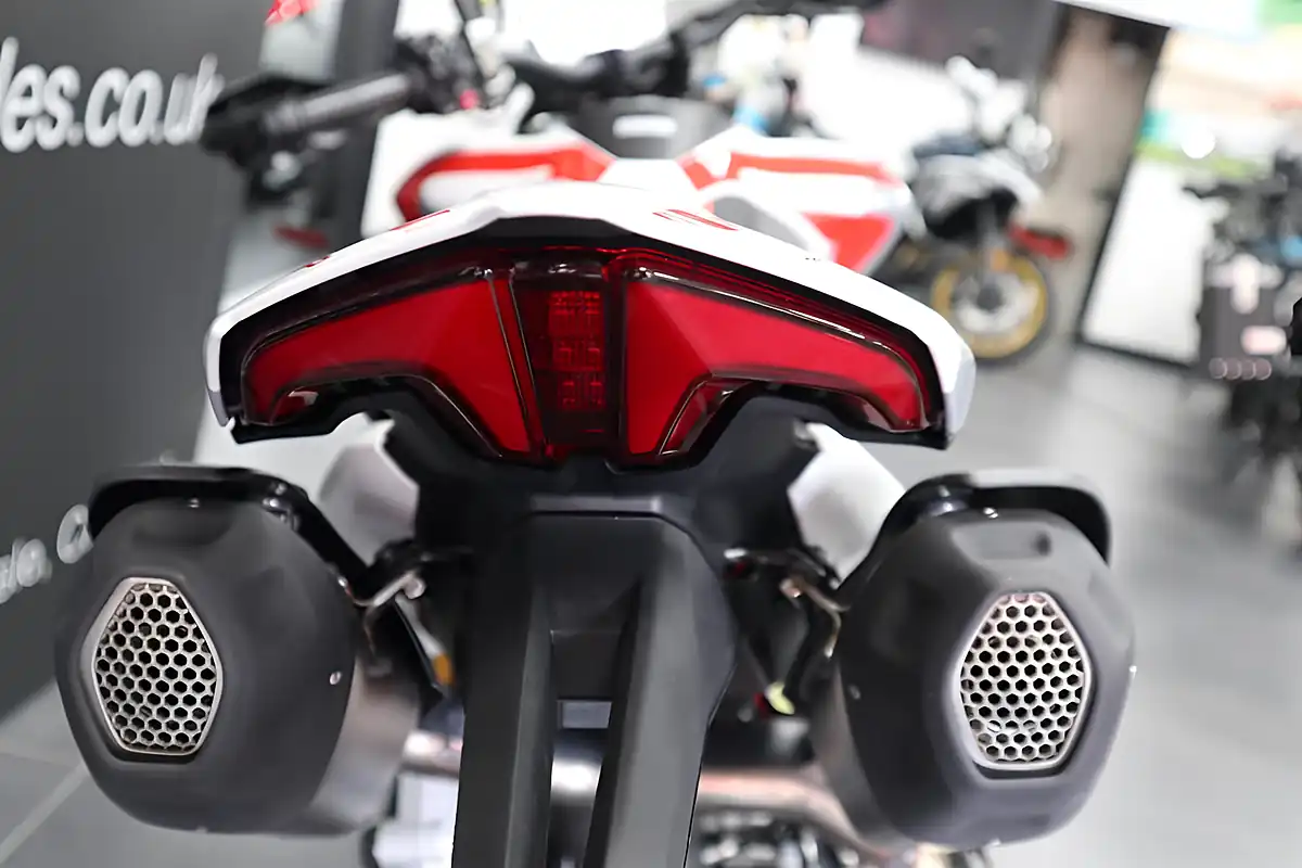 Used 2026 Ducati Hypermotard V2 Sp Multi - Interior and Exterior details 11