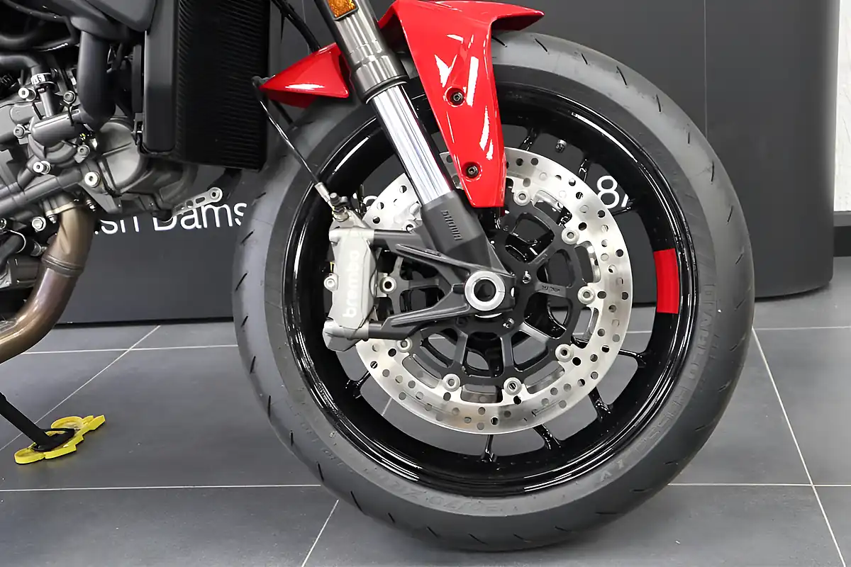 Used 2026 Ducati Monster Red - Interior and Exterior details 10
