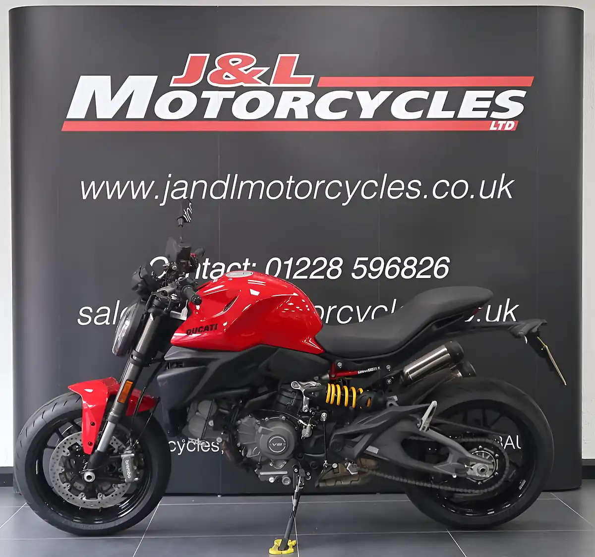Used 2026 Ducati Monster Red - Interior and Exterior details 6