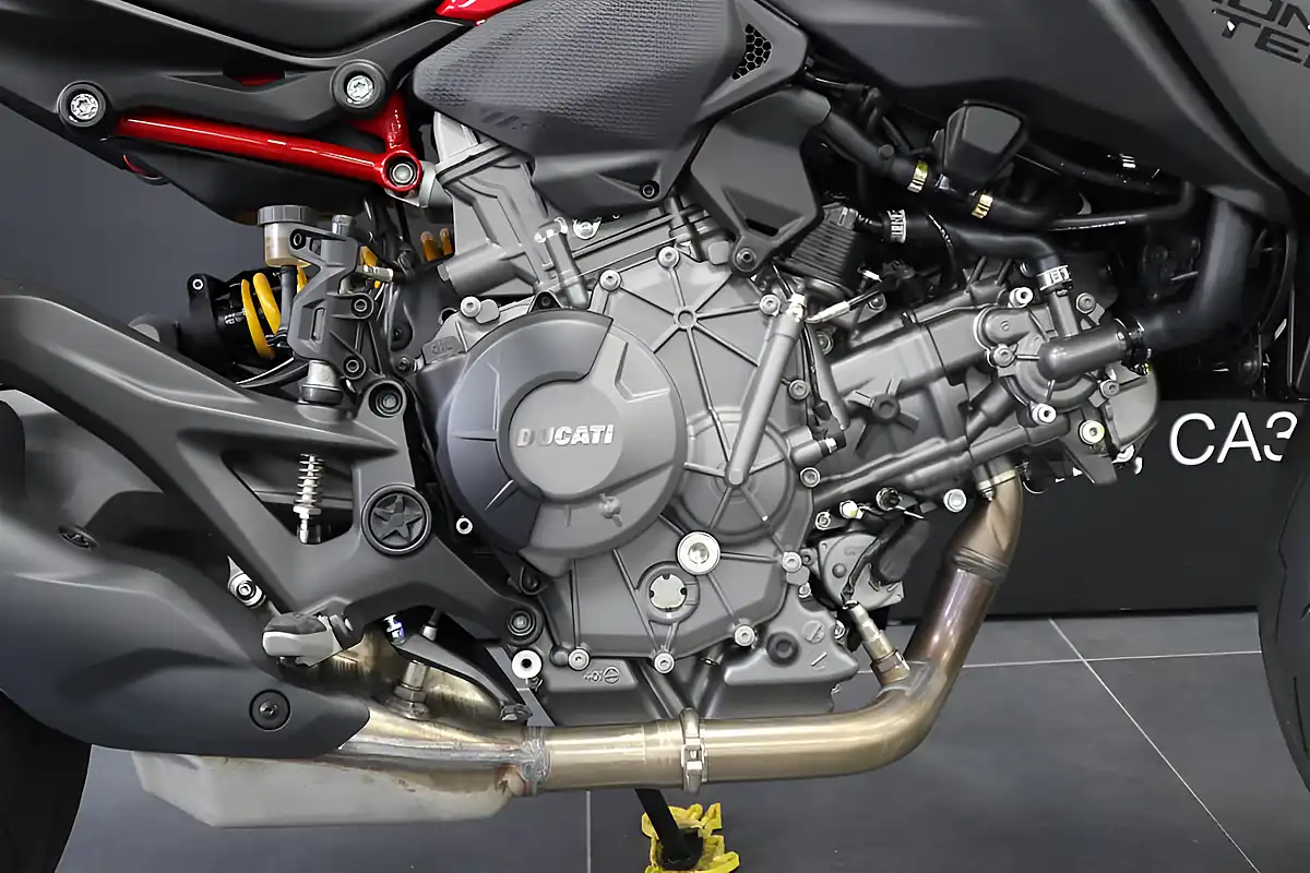 Used 2026 Ducati Monster Red - Interior and Exterior details 9
