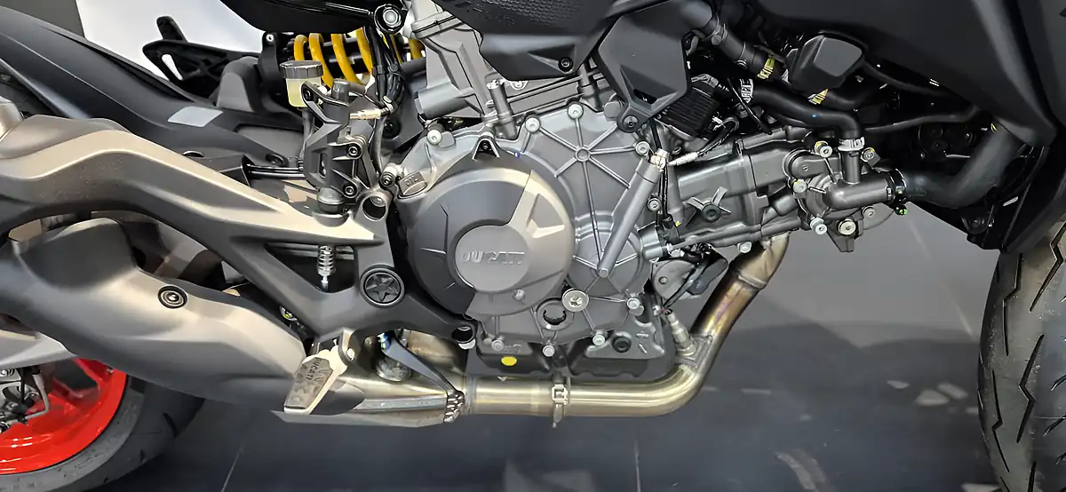 Used 2026 Ducati Monster V2+ Iceberg White - Interior and Exterior details 12