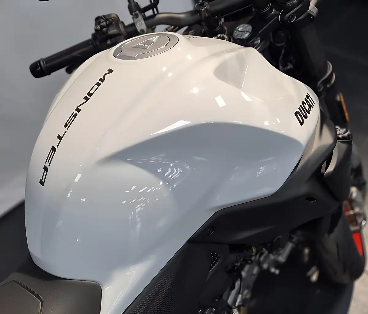 Used 2026 Ducati Monster V2+ Iceberg White - Interior and Exterior details 15