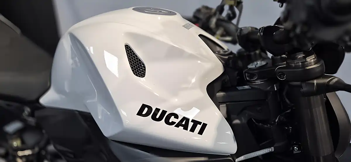 Used 2026 Ducati Monster V2+ Iceberg White - Interior and Exterior details 16
