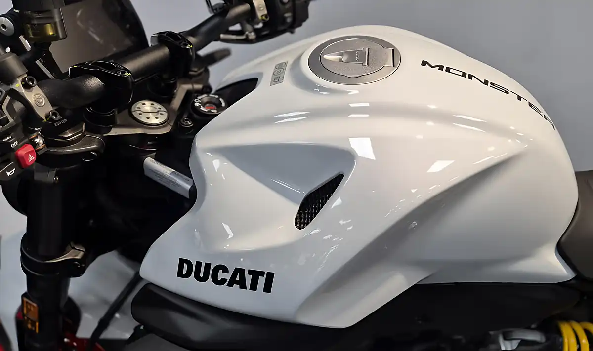 Used 2026 Ducati Monster V2+ Iceberg White - Interior and Exterior details 4