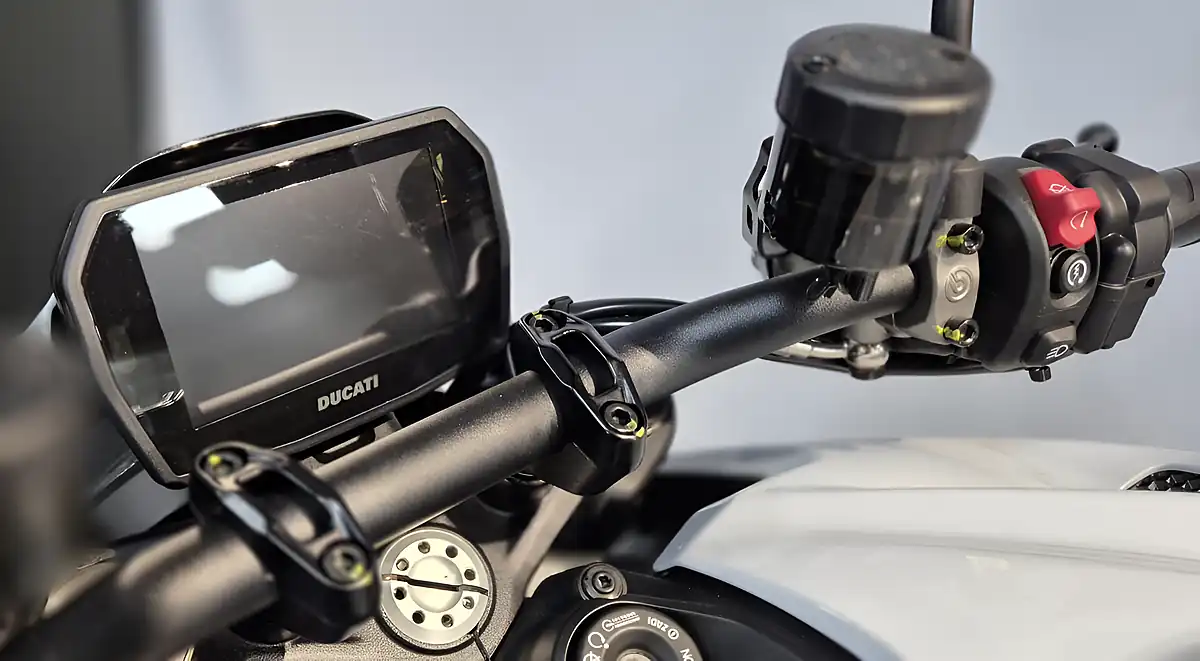 Used 2026 Ducati Monster V2+ Iceberg White - Interior and Exterior details 9