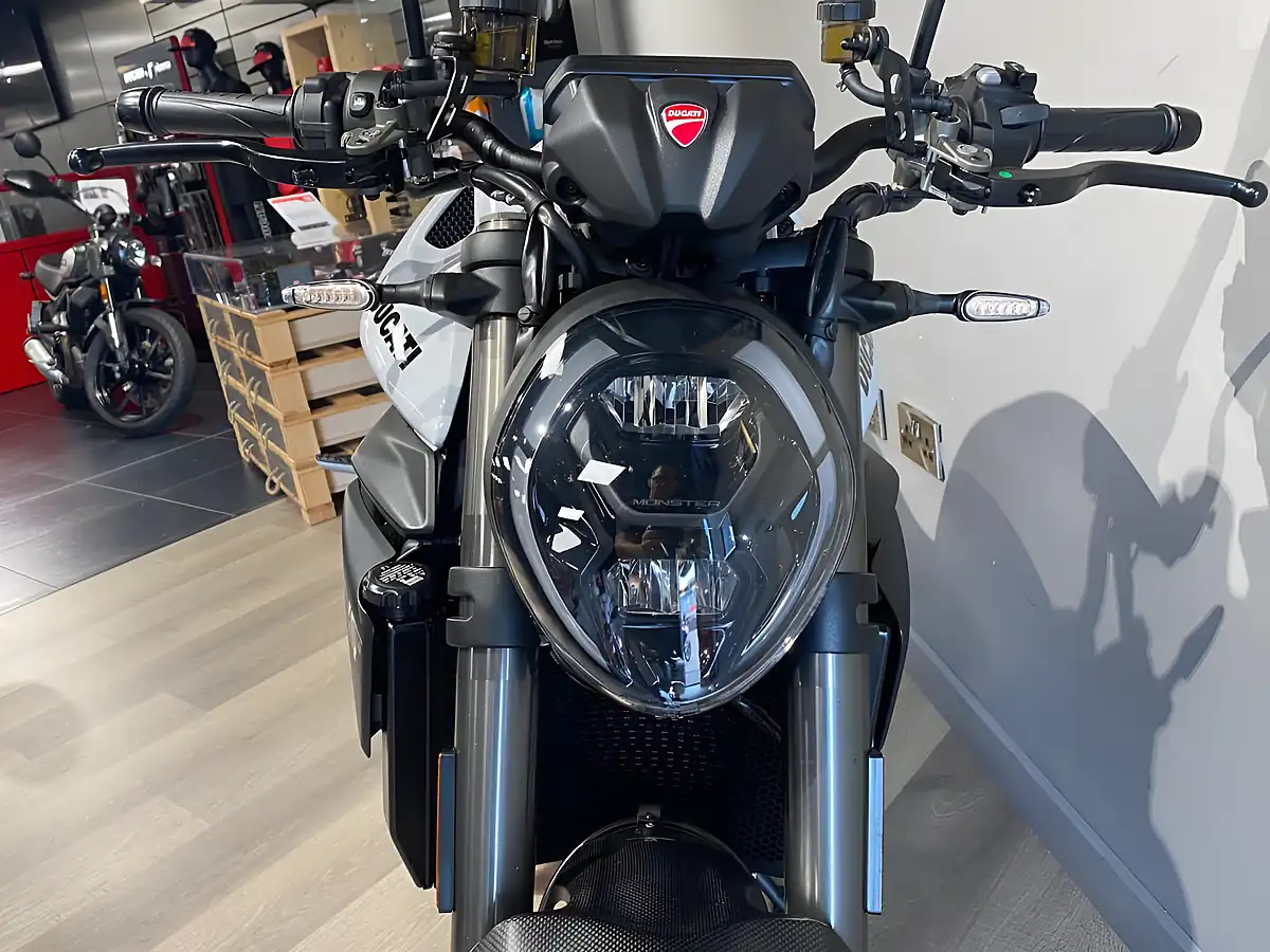 Used 2026 Ducati Monster V2 - Interior and Exterior details 9
