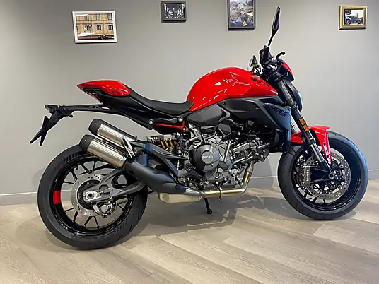 2026 Ducati Monster V2+ 890