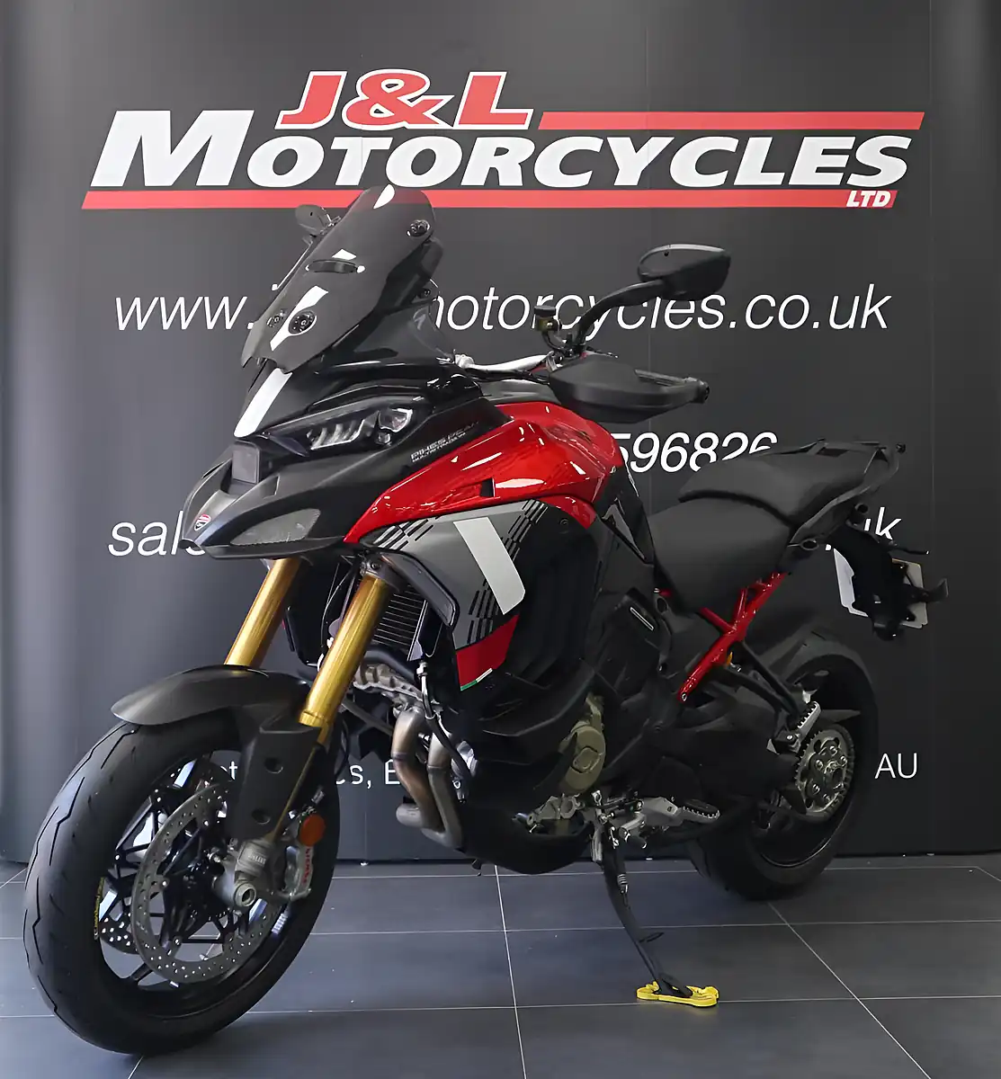 Used 2026 Ducati Multistrada Pikes Peak Red - Interior and Exterior details 6