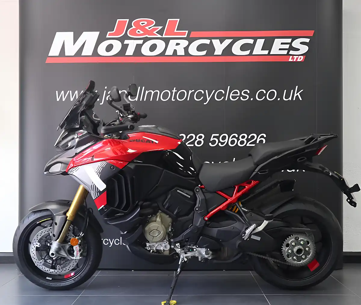 Used 2026 Ducati Multistrada Pikes Peak Red - Interior and Exterior details 7