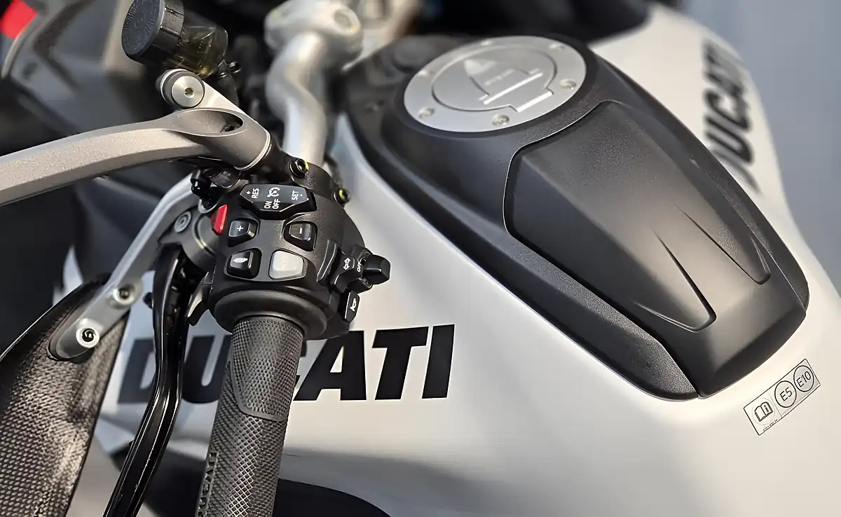 Used 2026 Ducati Multistrada RS - Interior and Exterior details 9