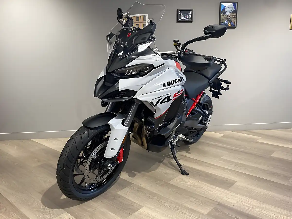Used 2026 Ducati Multistrada T&r - Interior and Exterior details 4