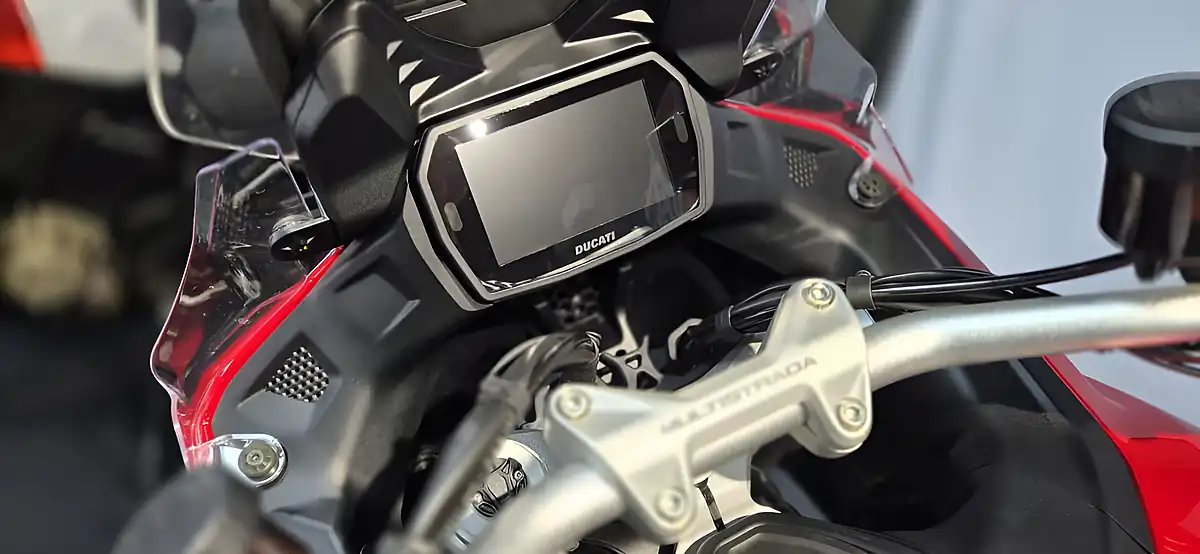 Used 2026 Ducati Multistrada V2 S Red Red - Interior and Exterior details 15