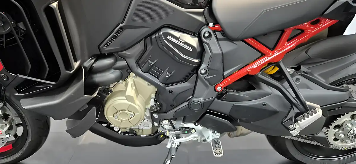 Used 2026 Ducati Multistrada V4 Pikes Peak - Interior and Exterior details 14