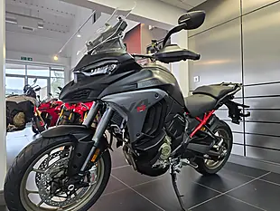 Used 2026 Ducati Multistrada V4 S Radar Dark Stealth, Gold Wheels - Interior and Exterior details 10