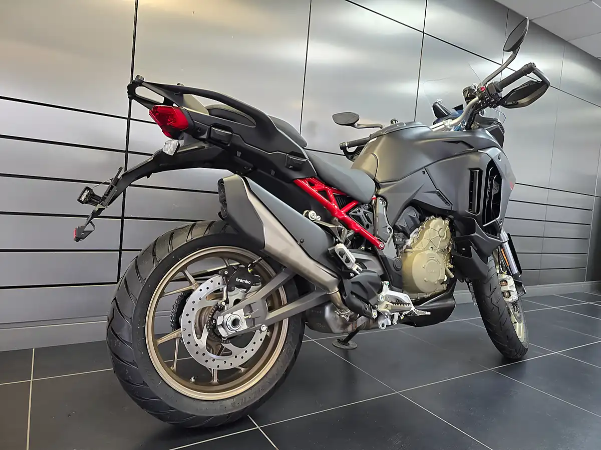 Used 2026 Ducati Multistrada V4 S Radar Dark Stealth, Gold Wheels - Interior and Exterior details 3