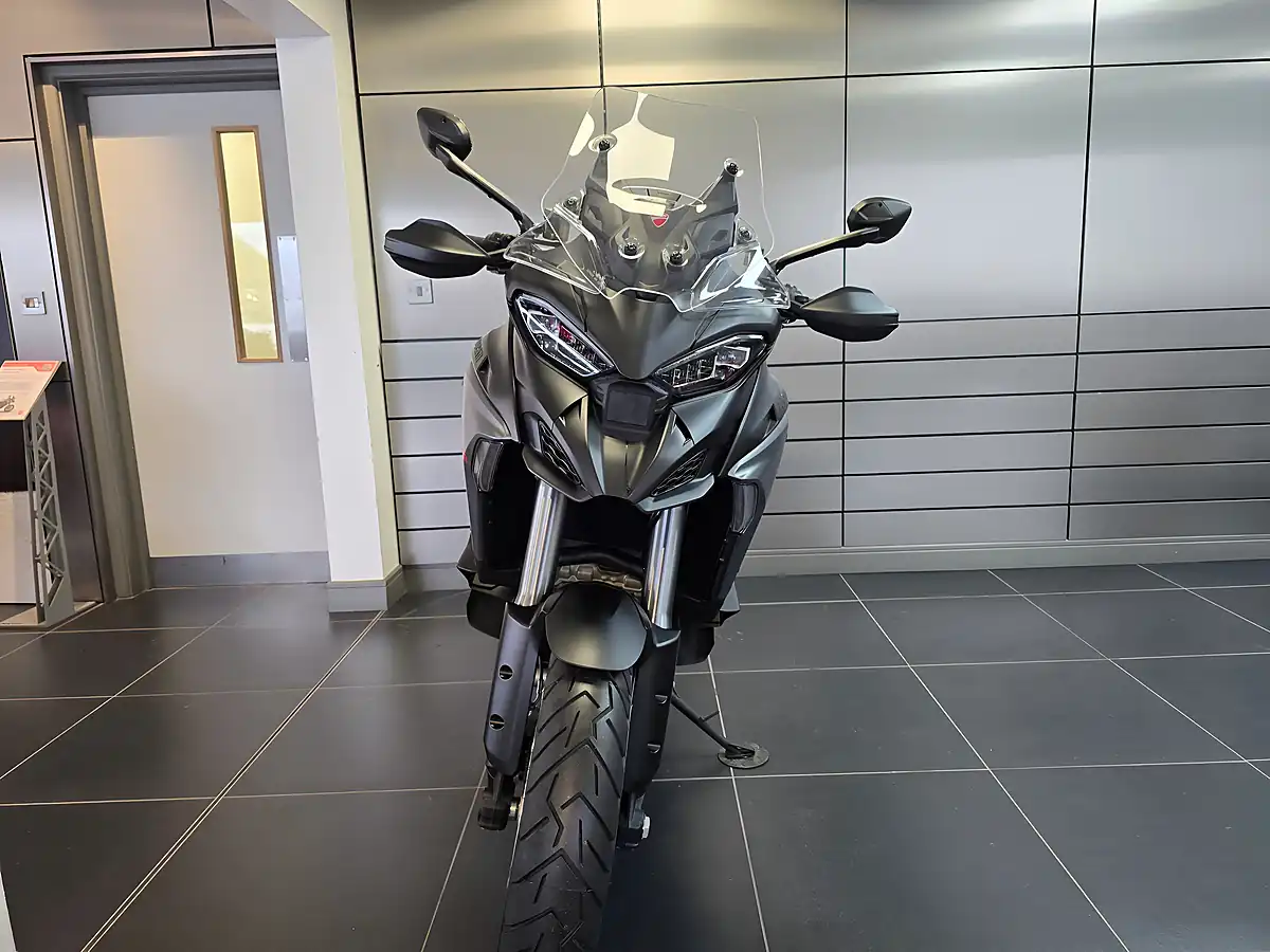 Used 2026 Ducati Multistrada V4 S Radar Dark Stealth, Gold Wheels - Interior and Exterior details 8