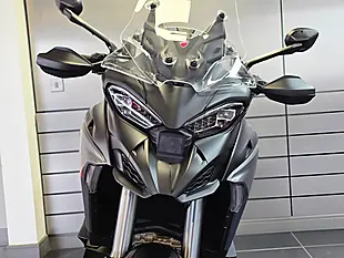 Used 2026 Ducati Multistrada V4 S Radar Dark Stealth, Gold Wheels - Interior and Exterior details 9