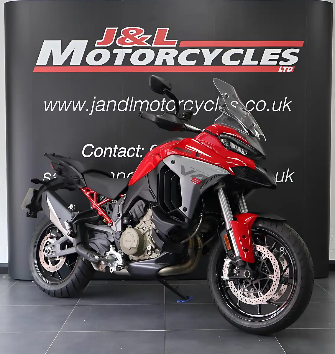 Used 2026 Ducati Multistrada V4 S Red - Interior and Exterior details 3