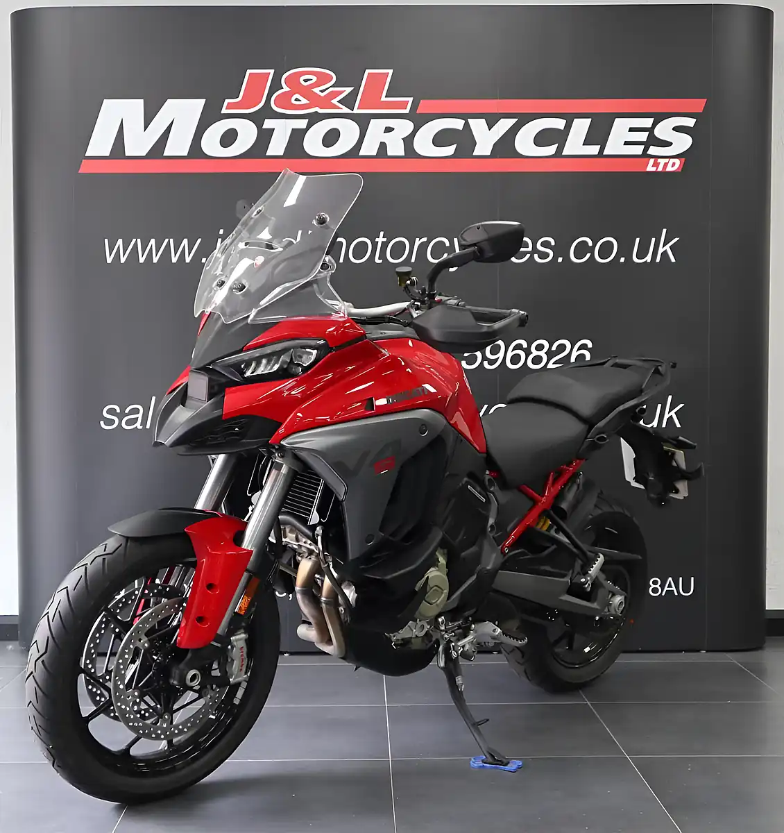 Used 2026 Ducati Multistrada V4 S Red - Interior and Exterior details 5