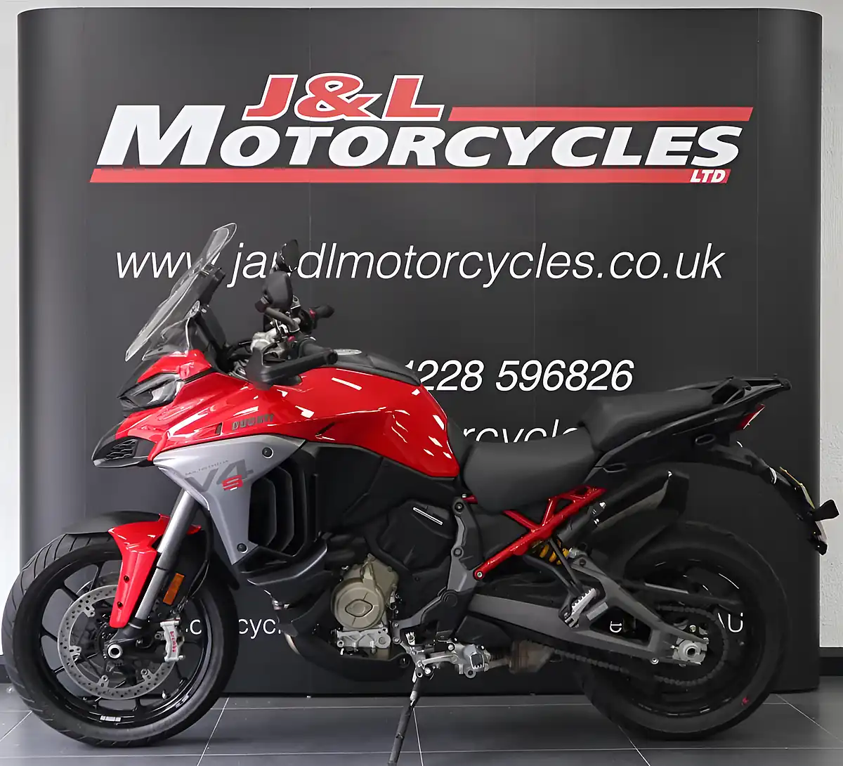 Used 2026 Ducati Multistrada V4 S Red - Interior and Exterior details 6