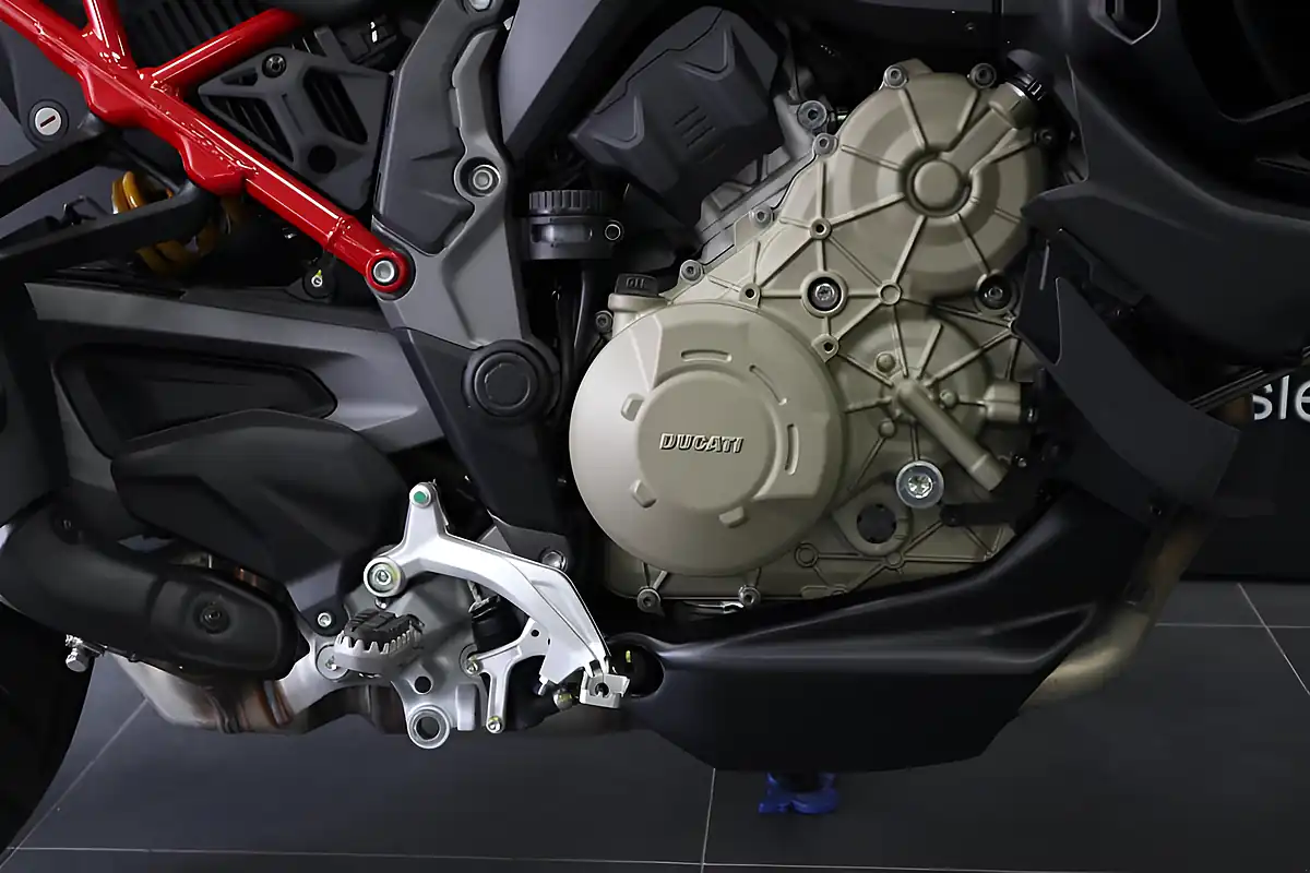 Used 2026 Ducati Multistrada V4 S Red - Interior and Exterior details 7