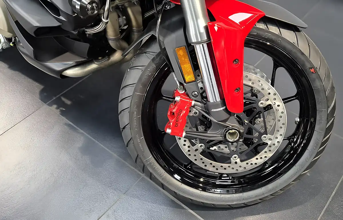 Used 2026 Ducati Multistrada V4 S T&r Ducati Red - Interior and Exterior details 8