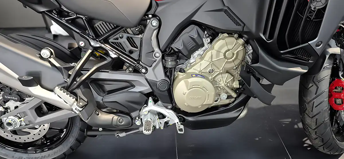 Used 2026 Ducati Multistrada V4 S T&r Ducati Red - Interior and Exterior details 5