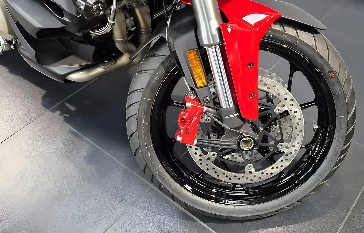 Used 2026 Ducati Multistrada V4 S T&r Ducati Red - Interior and Exterior details 8