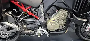 Used 2026 Ducati Multistrada V4 S Travel & Radar Thrilling Black - Interior and Exterior details 4