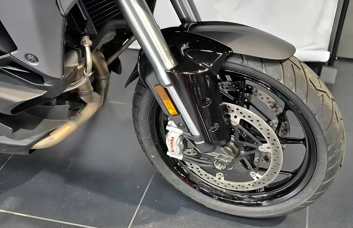 Used 2026 Ducati Multistrada V4 S Travel & Radar Thrilling Black - Interior and Exterior details 7