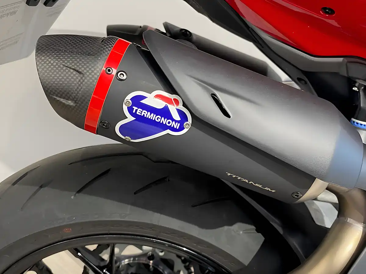 Used 2026 Ducati Panigale V2 S - Interior and Exterior details 10