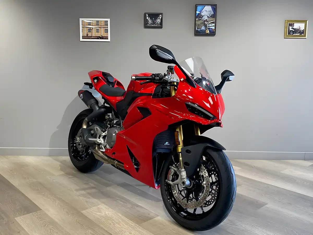 Used 2026 Ducati Panigale V2 S - Interior and Exterior details 3