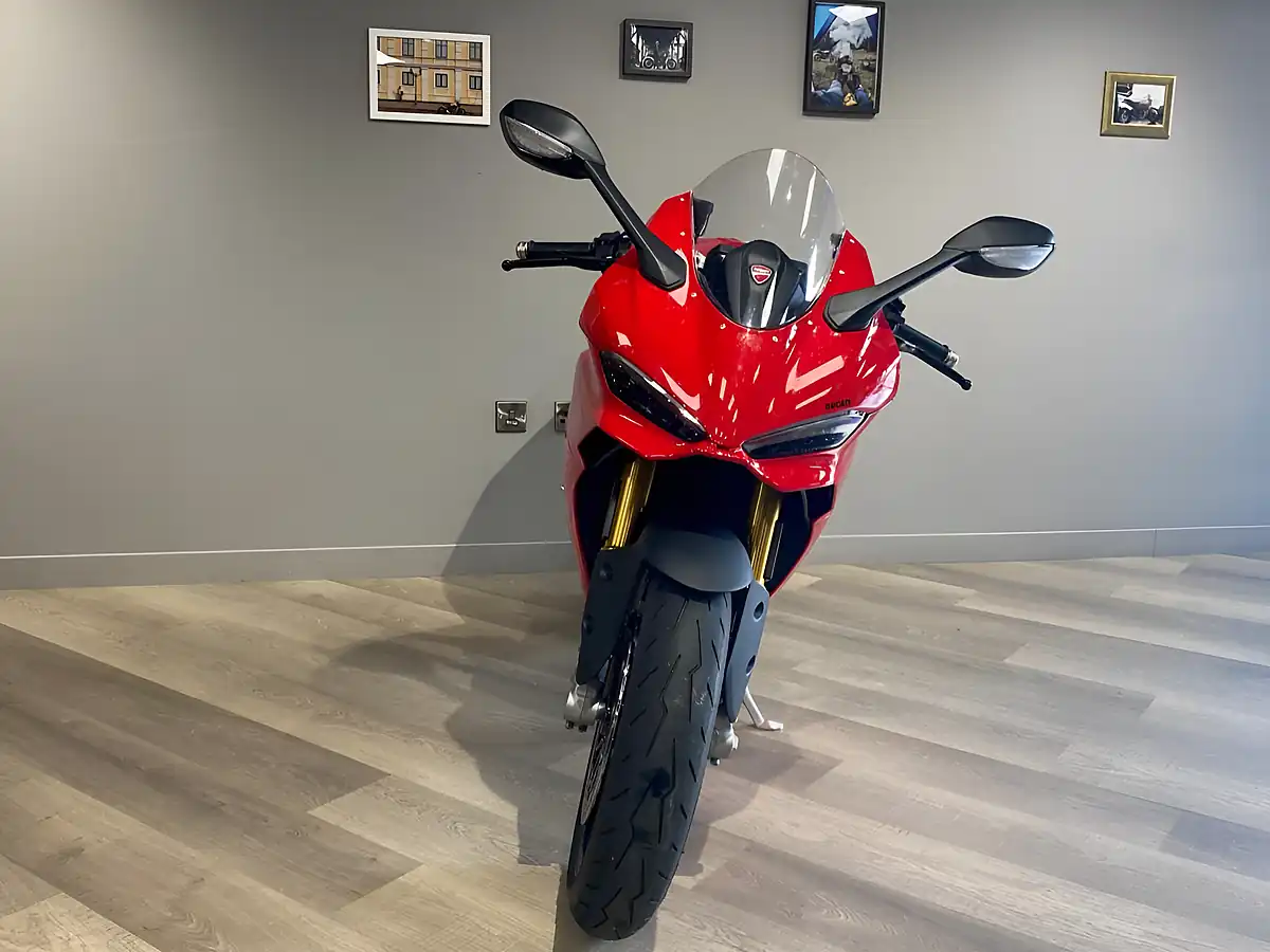 Used 2026 Ducati Panigale V2 S - Interior and Exterior details 5