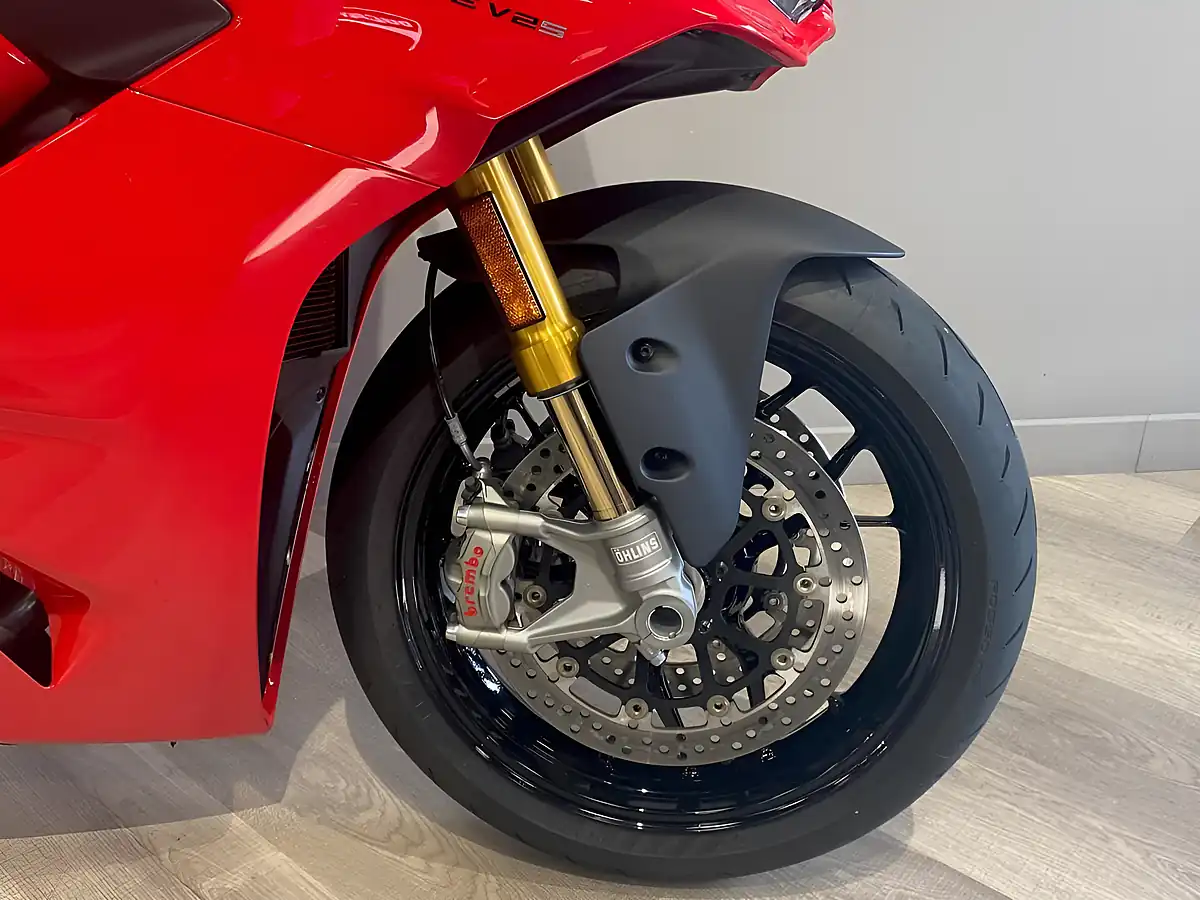 Used 2026 Ducati Panigale V2 S - Interior and Exterior details 6