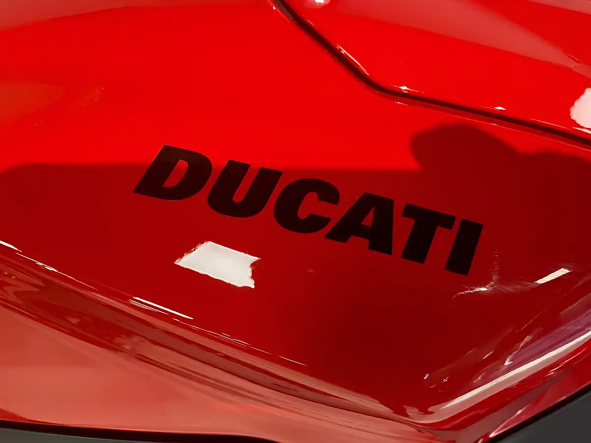 Used 2026 Ducati Panigale V2 S - Interior and Exterior details 8