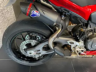 Used 2026 Ducati Panigale V2 S - Interior and Exterior details 9