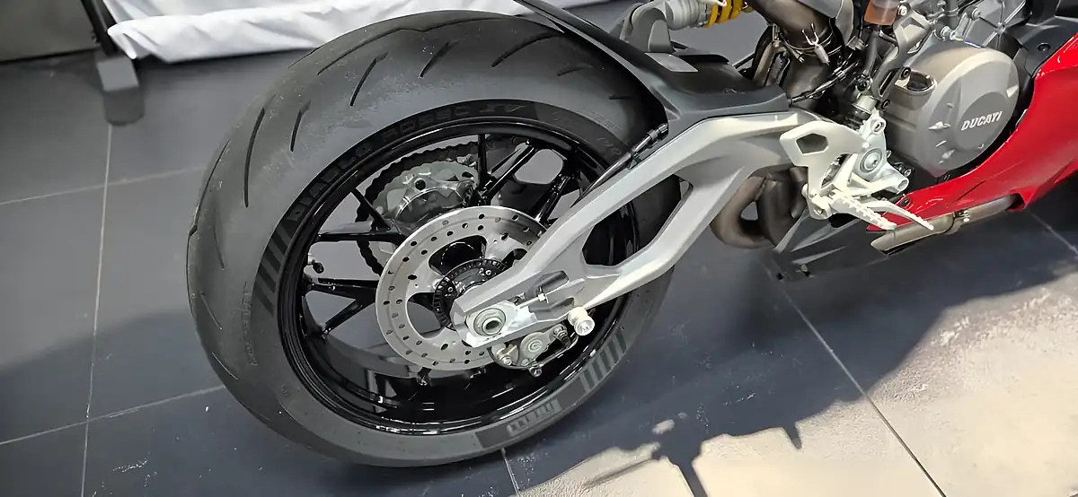 Used 2026 Ducati Panigale V2 S - Interior and Exterior details 11