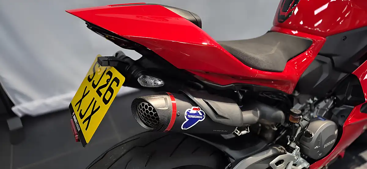 Used 2026 Ducati Panigale V2 S - Interior and Exterior details 12