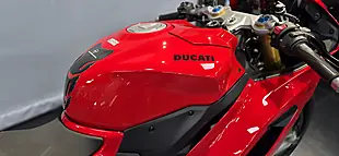 Used 2026 Ducati Panigale V2 S - Interior and Exterior details 13